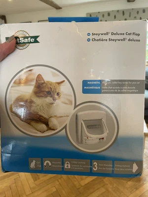 £19 • Buy PetSafe 400EF Magnetic 4-Way Locking Cat Flap, White