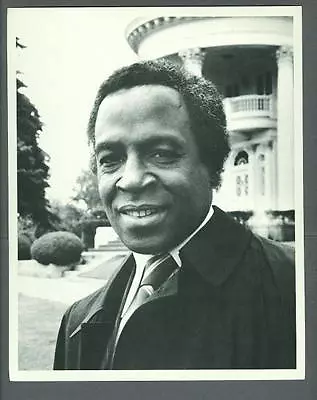 Robert Guillaume As Benson 8x10 B/W Publicity Photo • $8.95