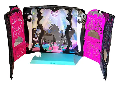 Monster High Doll 13 Wishes SPECTRA VONDERGEIST DJ Party Lounge Playset 2013 • $39.95