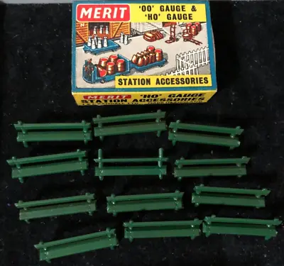 Vintage Merit Railway Oo & Ho Gauge Station Accessories 5061  - Platform Seats • £3.99