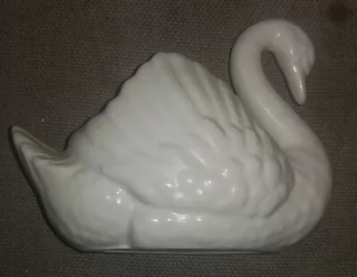 Vintage Dartmouth Pottery Devon ENGLAND IVORY Coloured Swan  • £9.99