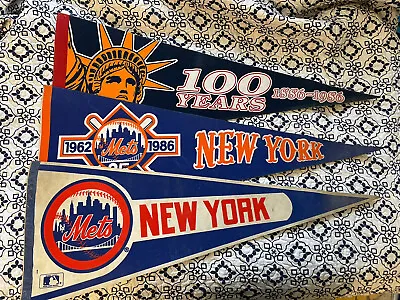 1986 New York Mets 25th Anniversary Vintage Pennant Lot Of 3 • $10.62