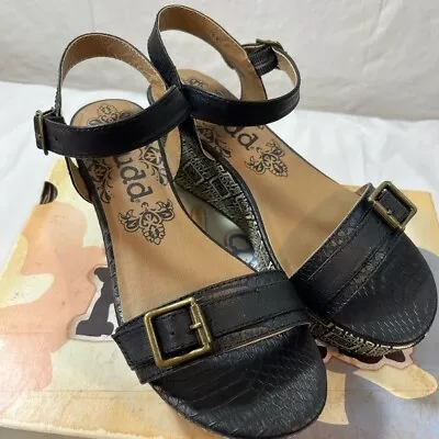 MUDD Platform Wedge Printed Pattern Sandals Size 6 Jocelyn Black • $22.50