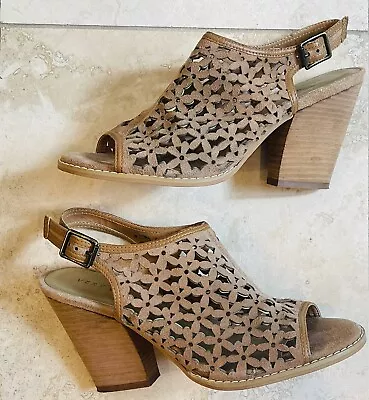 Anthropologie Size 8 Very Volatile Tan Leather Laser Cut Slingback Sandals  • $4.99