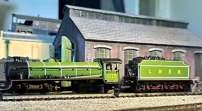 OO Gauge Bachmann LNER  B1 Body And Tender Mint  (No  Loco Chassis). • £42.50