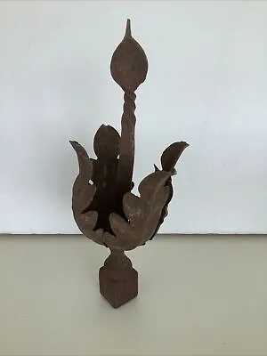 Art Deco Antique Cast Metal Leaves Fence Finial 7  • $19.99