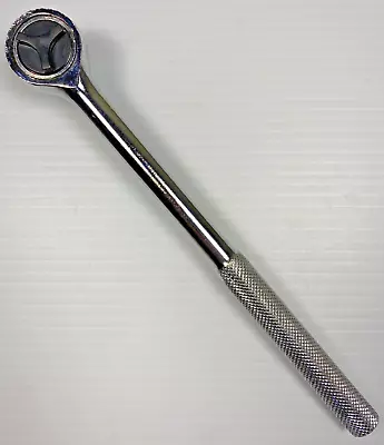 Vintage Unbranded Chrome Reversible Ratchet Wrench 1/2  Drive Knurled Handle • $22