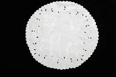 Antique Linen Edwardian Round White Embroidered Table 17 Inch Dia • $52