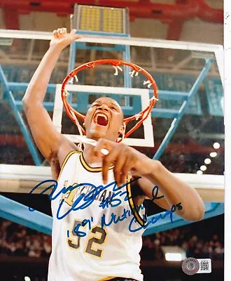 TERRY MILLS Signed (MICHIGAN WOLVERINES) Basketball 8X10 Photo BECKETT BJ79712 • $50