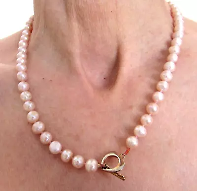 Vintage 19  Natural Pink Lustrous 7.5mm Pearl Strand Toggle Clasp • $39