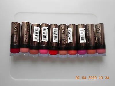 Collection 2000 DELUXE Hydrating Lipstick • £2.79
