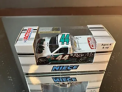 Kyle Larson #44 Rich Mar Florist Dirt 2021 Chevrolet Silverado Truck 1:64 • $9.99