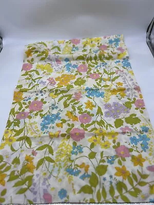 VTG 60’s 70’s Pacific  2 Standard Sized Pillow Cases Floral Spring Granny Core • $13.50