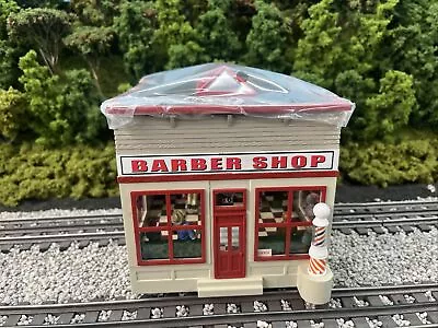 Lionel Harry's Operating Barber Shop 6-14168 • $49.99