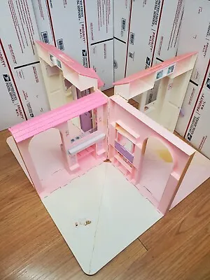 Vtg 90s Barbie Folding Dollhouse Playset #16961 Mattel 1996 Preowned -PLS READ • $59.99