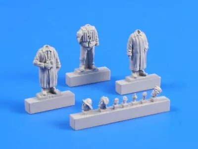 CMK F72250 1:72 U-Boat U-IXC Crew With Raincoats (3 Figs.) • £8.73