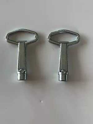 £7 • Buy 2 X 8mm Triangular Triangle Utility Key Gas Cabinet Electric Meter - UK Seller