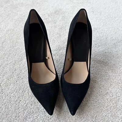 $30 • Buy Zara Suede Point Toe Pumps Heels Black Size 40