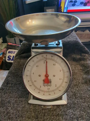 £24.99 • Buy Vintage Retro Weighing Scales, Metalware, Lovely Condition, Fully Working, 