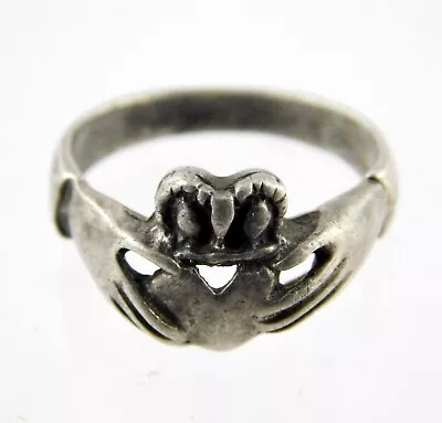 Vintage Sterling Silver Claddagh Ring 925 Size 8 4.1g Weight Loving Hands Crown • $23.80