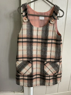 £0.99 • Buy Girls Pink Checked Pinafore Dress Rose Gold Buttons Age 4-5 Years F&F