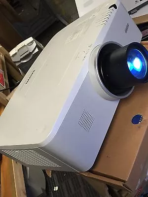 $840 • Buy Sanyo Plc-xm150 LCD Projector  For Fix Or Parts