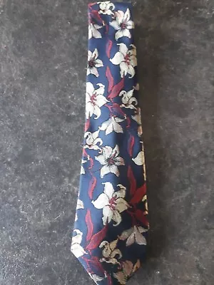 St Michael Floral Necktie Length 57.5  2.75  Wide 95% Polyester 5% Silk • $6.10