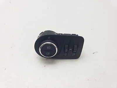 Vauxhall Astra K Headlight Fog Light Control Switch 2016 39050756 • £19.99