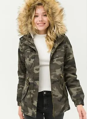 NEW LOVE TREE Camo Military Faux Fur Lined Hooded Parka Jacket Small • $25.50