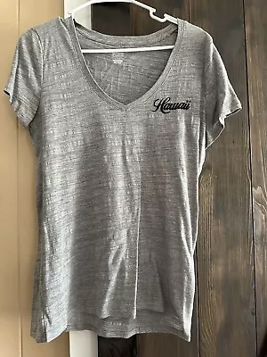 PINK Victoria's Secret Gray Hawaii T-Shirt Size M • $23.95