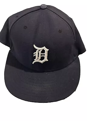 Vintage Detroit Tigers Fitted Hat New Era MLB Baseball Cap Size 7 1/4 • $20