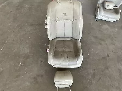 07-08 Infiniti G35 Sedan Driver Front Seat 87350-JK60C • $75