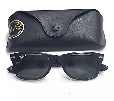 Ray Ban RB2132 New Wayfarer 901/58 Black Gray Sunglasses 52-18 145 Italy W Case • $74.99