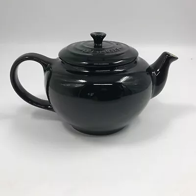 Le Creuset Black Glossy Glazed Stoneware Teapot 2 Pint / 1.3 Litres • £24.99