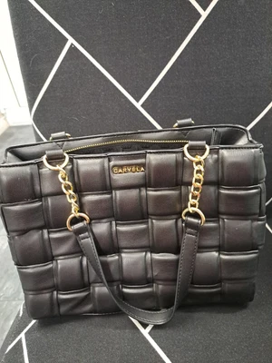 £11.99 • Buy Carvela Black Shoulder/Grab Bag Great Condition 