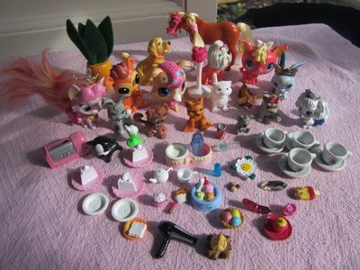 £1 • Buy LPS, Disney, Barbie Toy Bundle