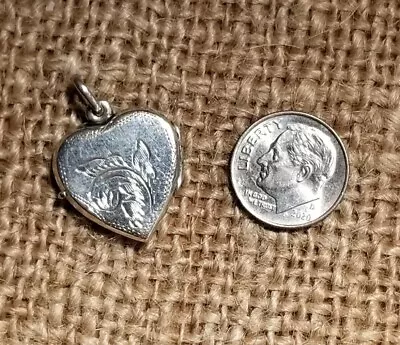 Vintage Silver Heart Shaped Picture Photo Locket Marked .925 Tiny 3/4 Inch Dent • $10