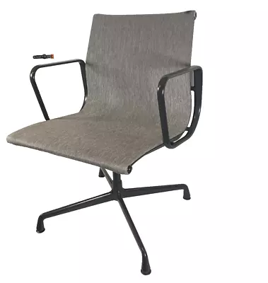 Herman Miller Eames Chair - Aluminum Outdoor Group Chair Charles And Ray (Gray) • $169