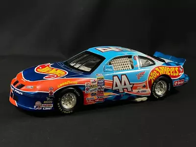 1997 Hot Wheels Kyle Petty #44 Pontiac Grand Prix Sprint Car 1/24 Diecast • $15.96