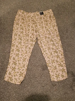£10 • Buy Marks And Spencer Peg Leg Pink Leaf Print Trousers Size 20 Short Brand New