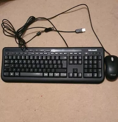 Microsoft Wired Desktop Keyboard & Mouse Bundle - Black • £4.99