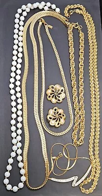 Vintage Jewelry Lot Gold-Tone Napier Trifari Monet 7pc Necklace Earrings • $29.99