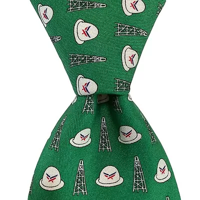 VINEYARD VINES Custom Men's 100% Silk Necktie USA Designer Geometric Green EUC • $34.99
