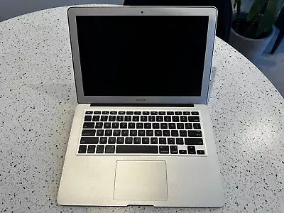 Apple MacBook Air 13.3 Inch (256GB Intel Core I5 1.6GHz 4GB ) Laptop - Silver • $150