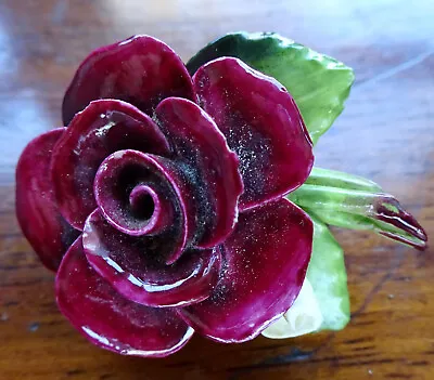 Vintage English Ceramic China Deep Pink Red & White Rose Flower Brooch -Z71 • £4