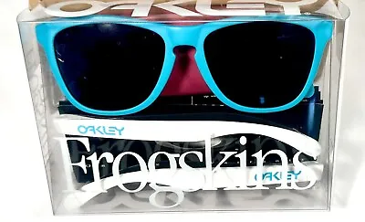 Oakley FROGSKINS Limited Edition 4 Legged Matte Turquoise/ White W/Grey 03-217 • $425