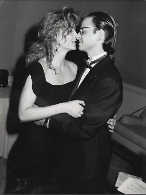 Michelle Pfeiffer / Fisher Stevens - Professional Celebrity Photo 1990 • $6.99