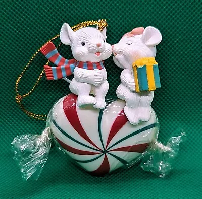 Lustre Fame Mistletoe Magic WM82263 Mouse Kiss Peppermint Heart Ornament VTG HTF • £12.50