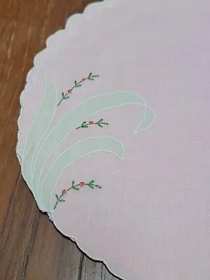 Pink Vintage Madeira Embroidery 4pc Oval Placemat Set • $55.99