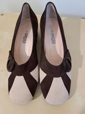 £35 • Buy Mod Shoes Babs Brown Beige Suede Size 4